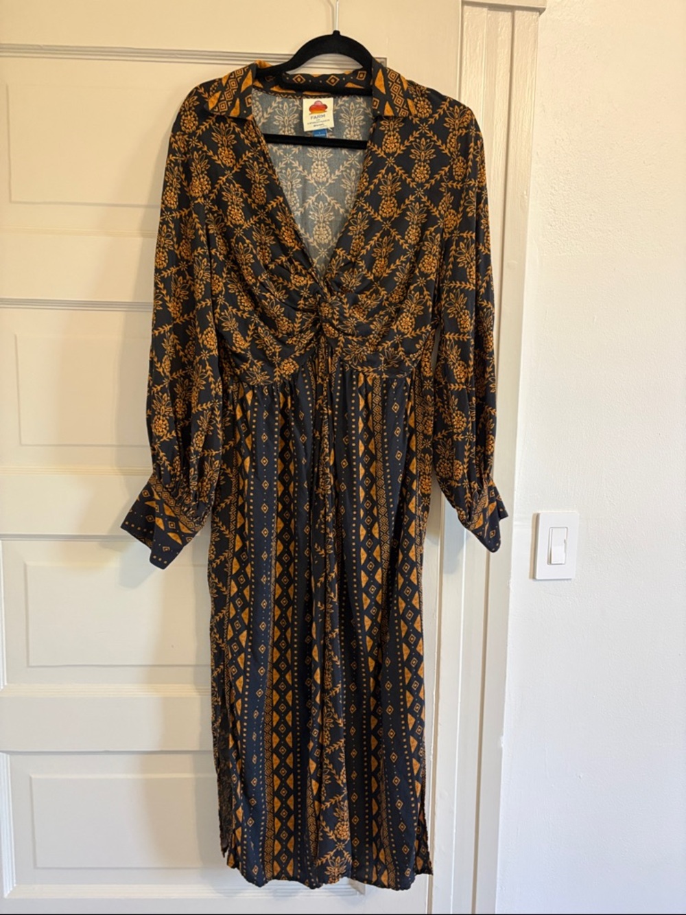 Farm Rio x anthropologie Long-Sleeve V-Neck Printed Tie-Front Midi Dress large